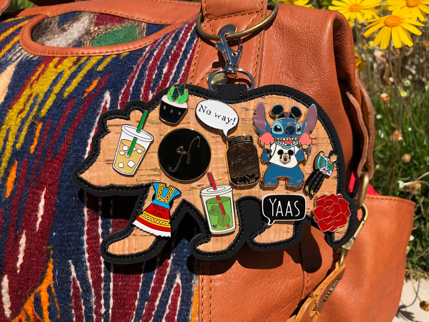 PinBear Portable Pin Display