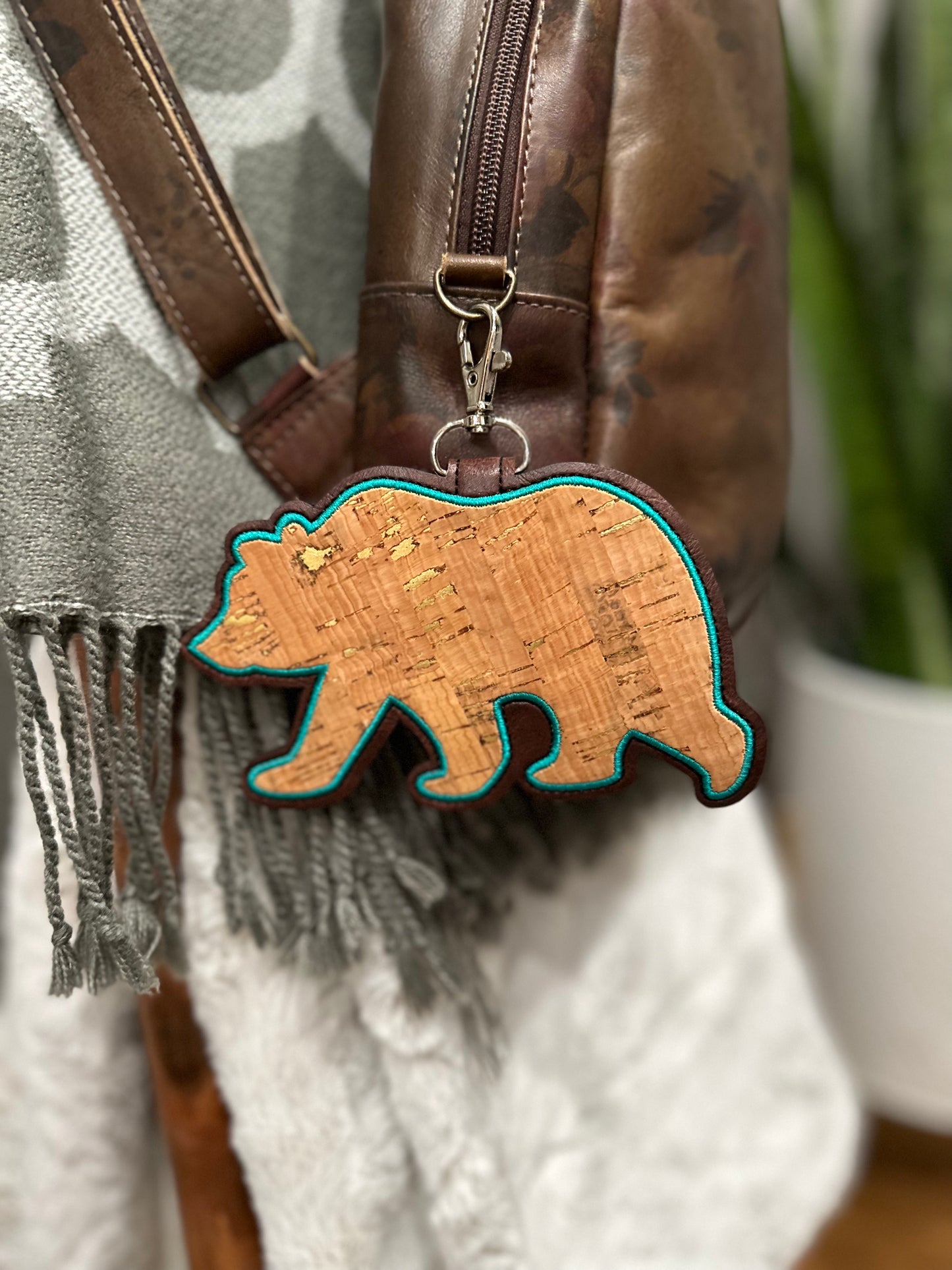 PinBear Portable Pin Display